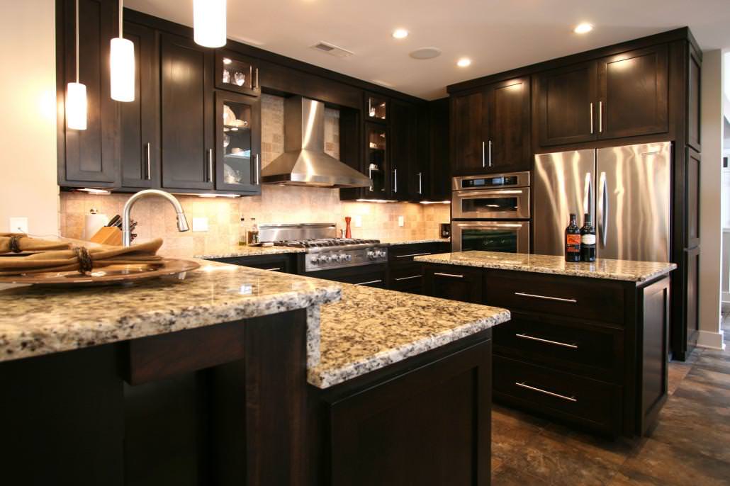 stainless steel appliances,contemporary style kitchen,custom cabinets,granite countertops