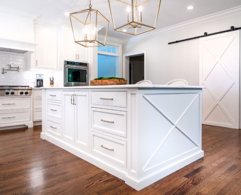 kitchen with sliding barn doors