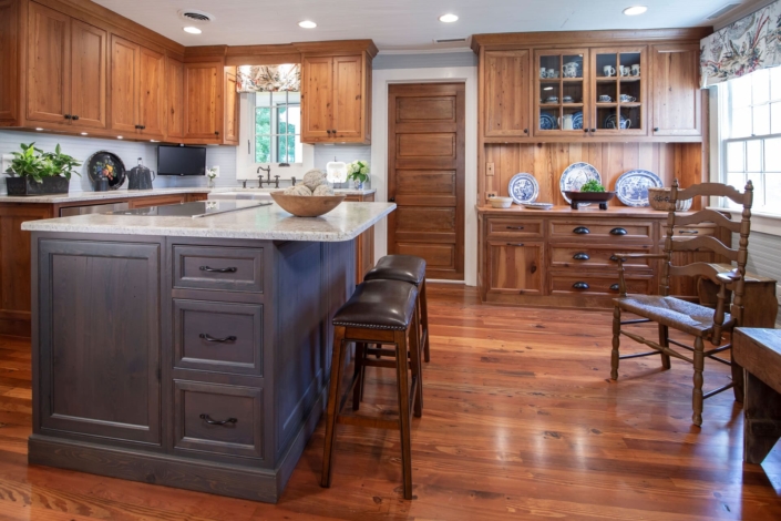 farmhouse kitchen with antiques