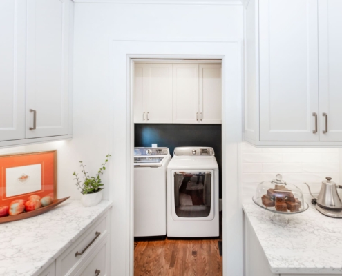 laundry room beside kitchen entryway