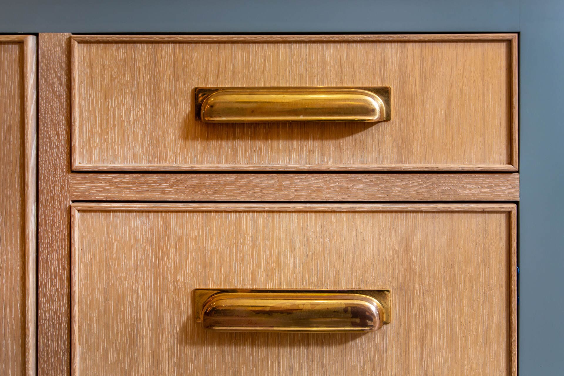 quarter sawn white oak kitchen