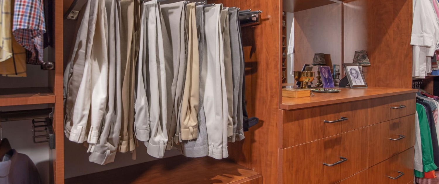 closet with counter decor