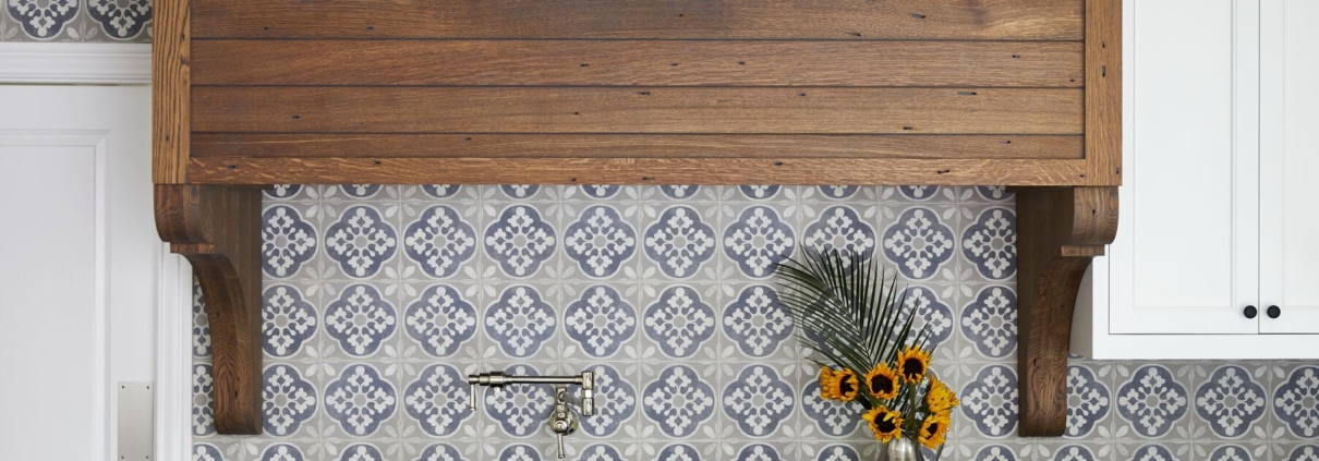 wooden hood and wallpaper