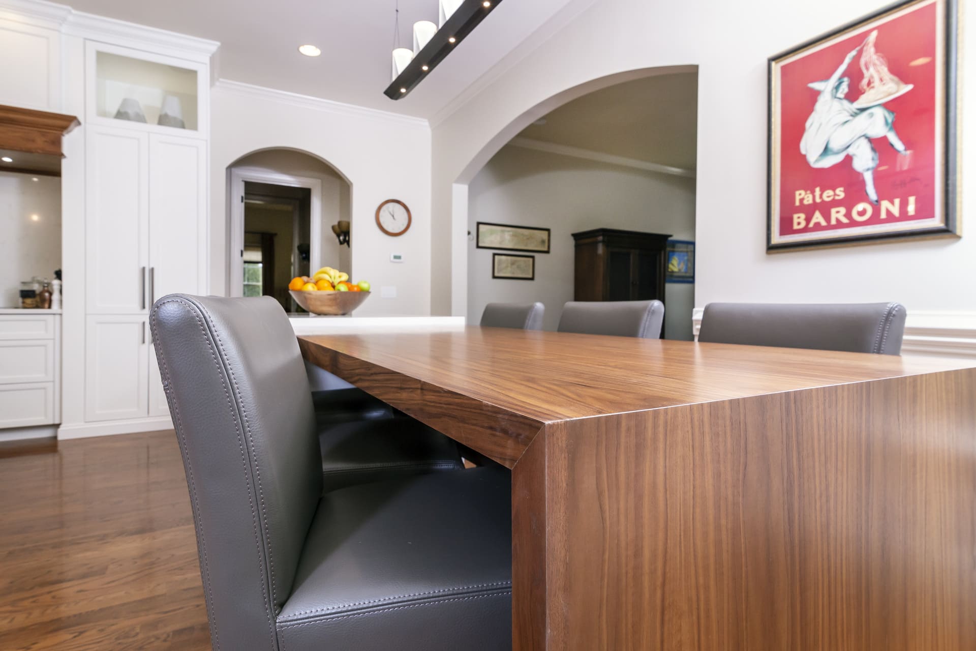 brown kitchen island