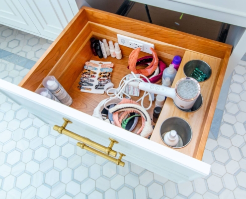 bathroom docking drawer