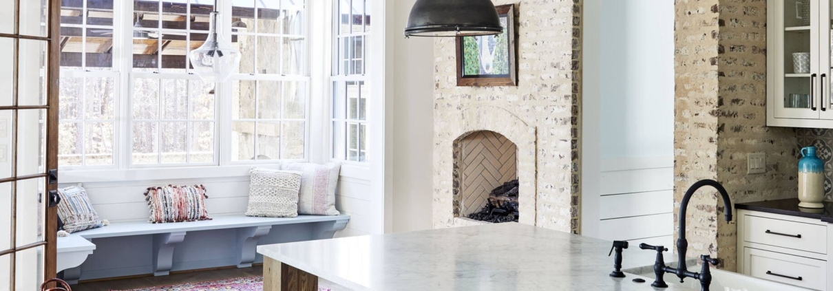 farmhouse kitchen and dining room