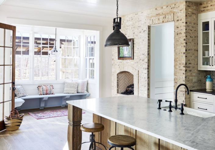farmhouse kitchen and dining room
