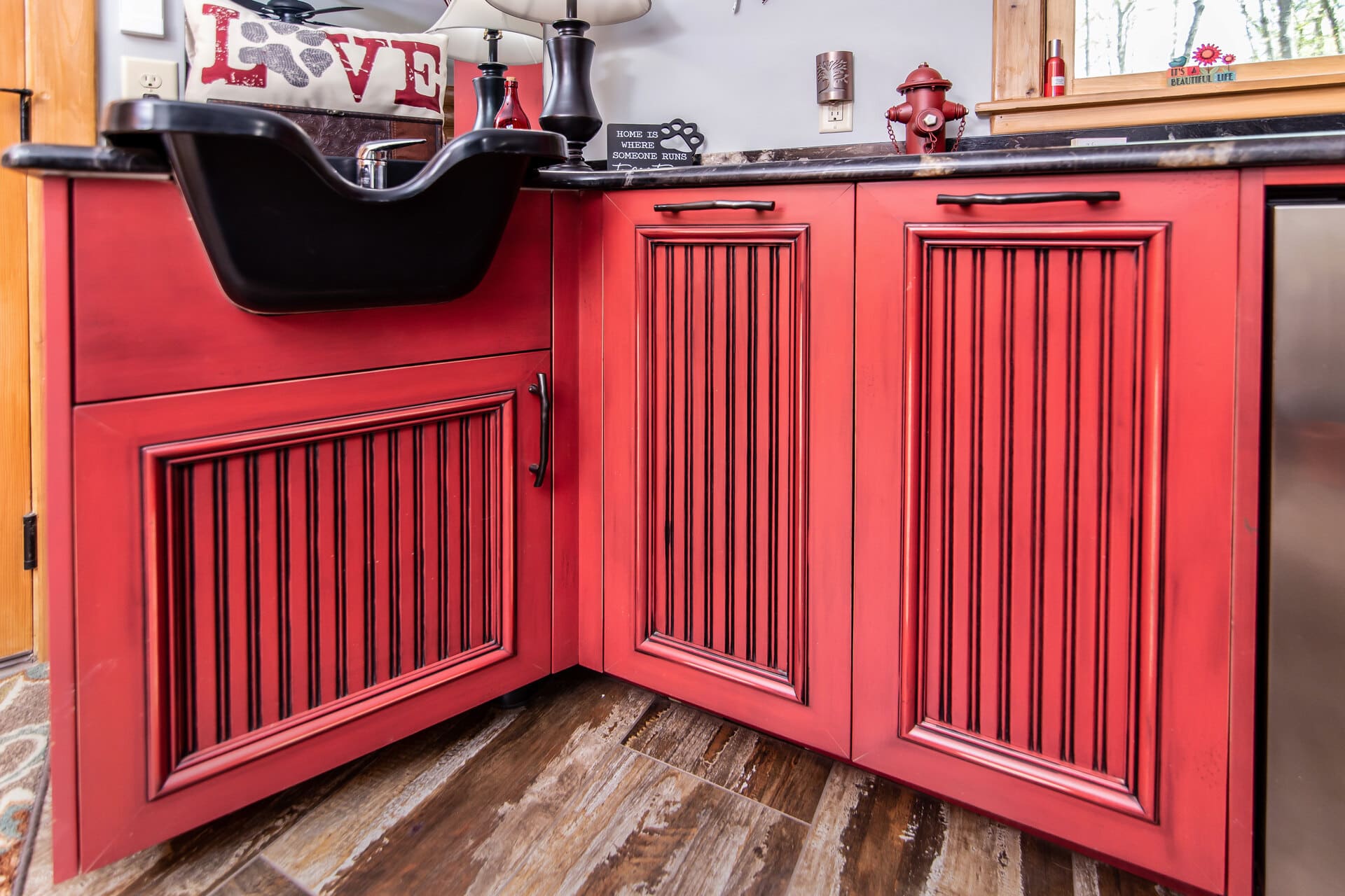 red dog room cabinets