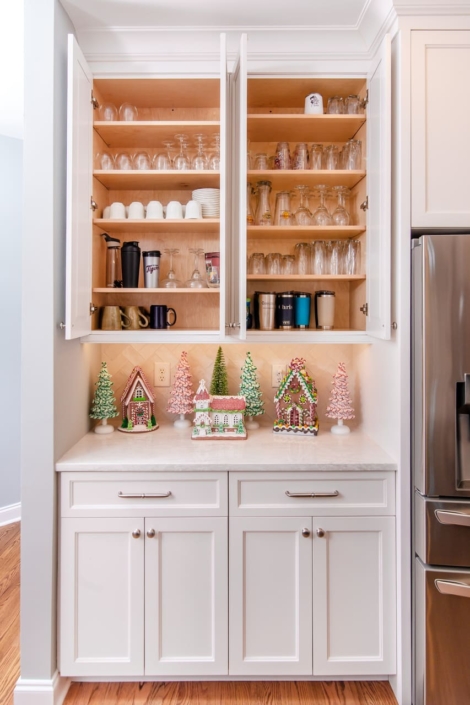 beverage bar and Christmas decor