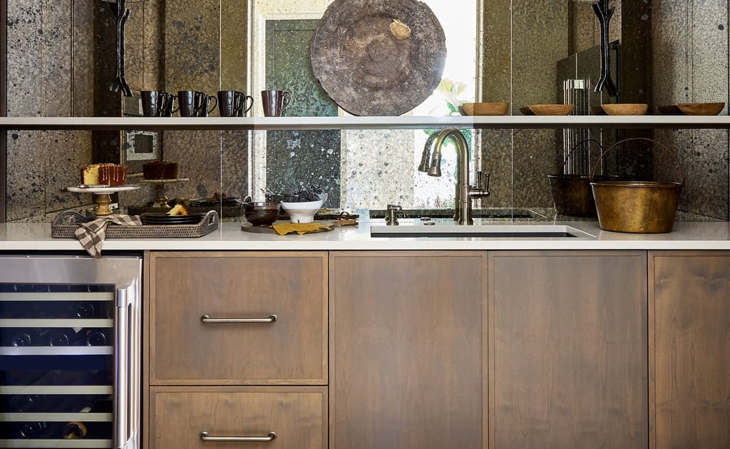 beverage center with lights