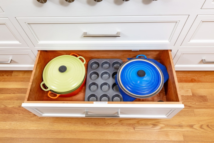 drawer for pots and pans