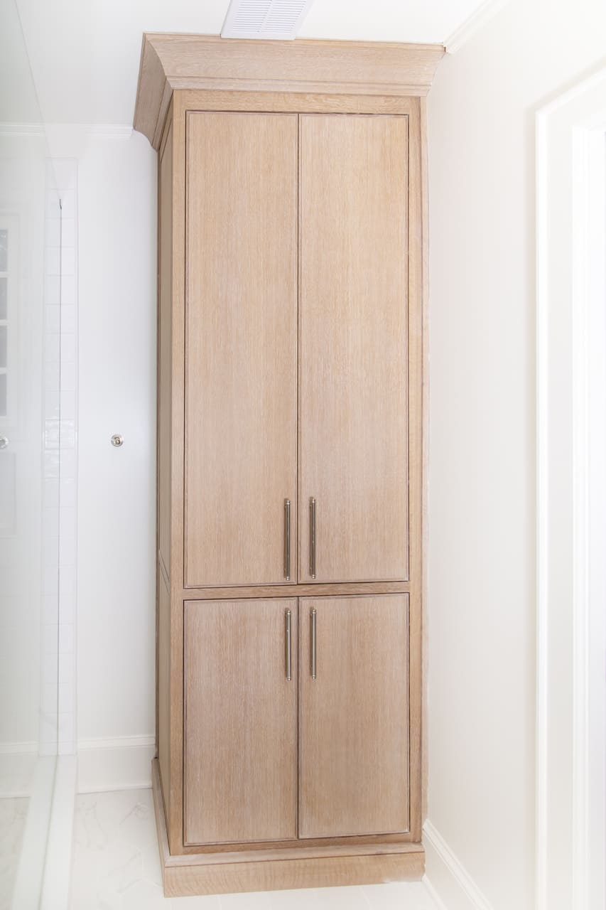 large bathroom linen cabinets