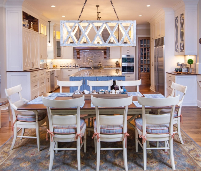 dining room with light fixtures