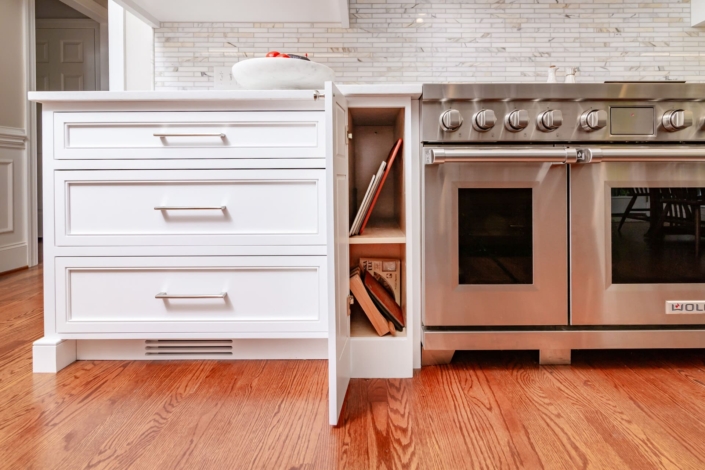 stove and extra kitchen storage