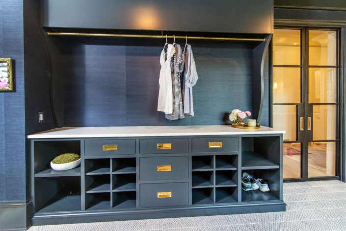 laundry room hanging area
