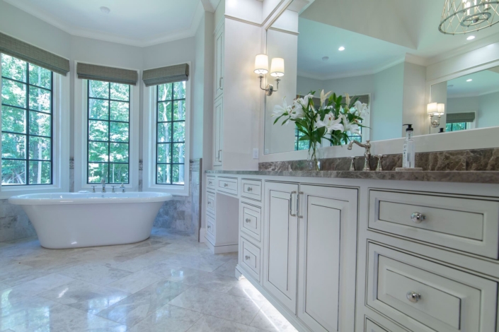 bathroom with foot lighting